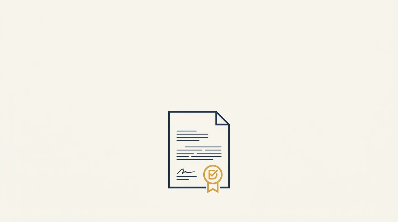 Certificado de formação minimalista em vetor com selo de verificação dourado sobre fundo amplo em tom marfim.